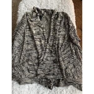 Katie Todd One Size Women’s Poncho Style Cardigan Sweater. Pretty, Great Shape